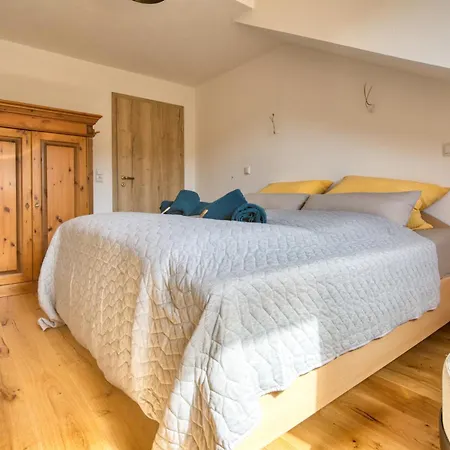 Apartment Penthouse Mit Aussicht Ueber Den Wald *