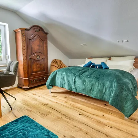 Penthouse Mit Aussicht Ueber Den Wald Triberg im Schwarzwald