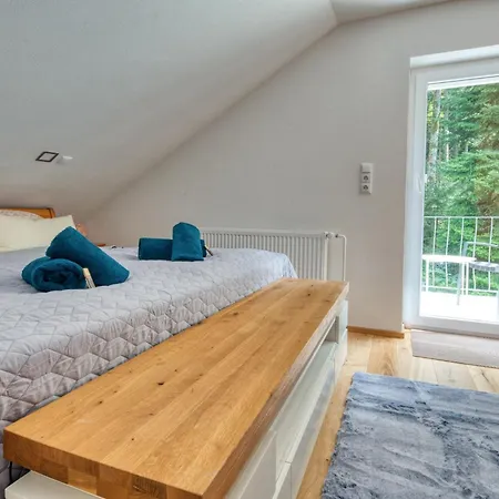 Penthouse Mit Aussicht Ueber Den Wald