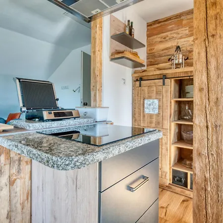 Apartment Penthouse Mit Aussicht Ueber Den Wald *